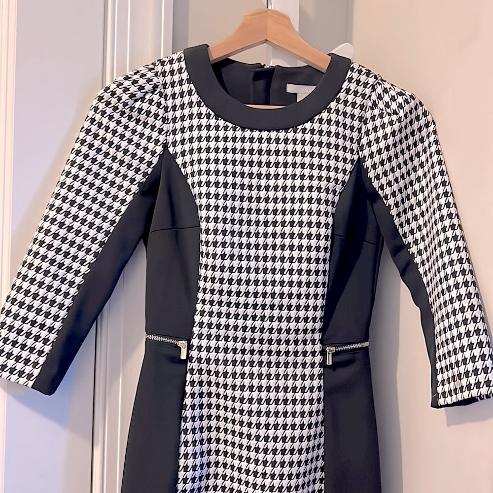 Houndstooth Dress - Picture 2 of 9